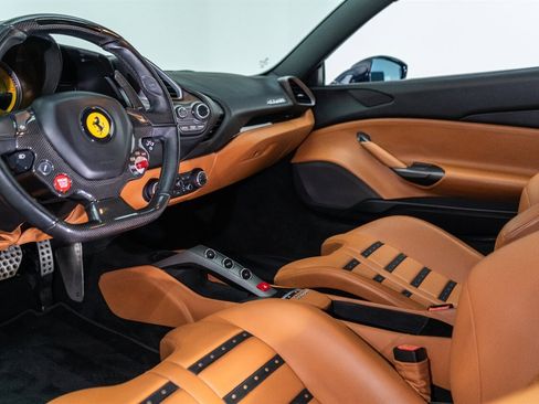 Used 2017 Ferrari 488 GTB image 73