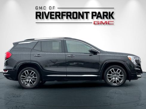 Used 2024 GMC Terrain Denali w/ Black Diamond Edition AWD/4WD image 2