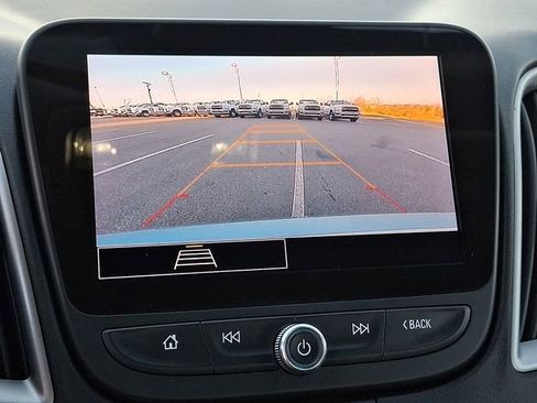 Used 2024 Chevrolet Malibu LT image 17