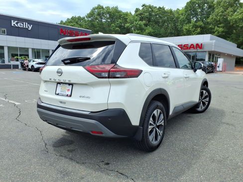 Used 2023 Nissan Rogue SV w/ SV Premium B Package AWD/4WD image 5