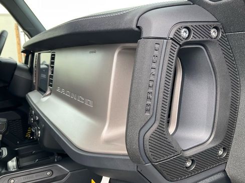 New 2025 Ford Bronco Outer Banks image 50