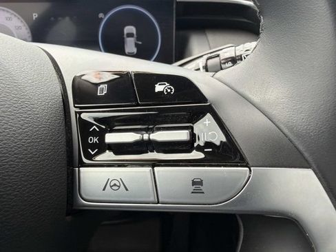 Used 2022 Hyundai Tucson SEL w/ Convenience + Premium Package FWD image 25