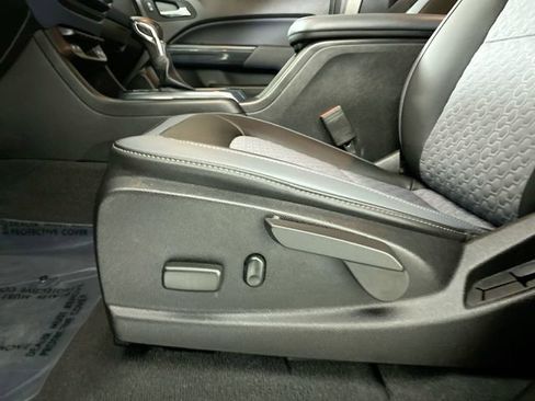 Used 2022 Chevrolet Colorado Z71 image 21