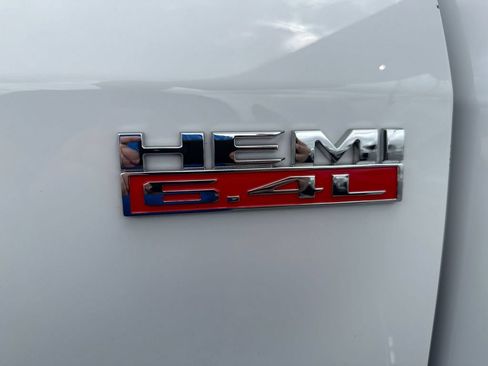 Used 2022 RAM 2500 Tradesman w/ Chrome Appearance Group AWD/4WD image 25