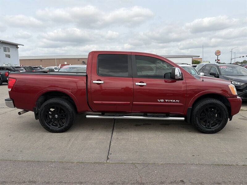 Used 2013 Nissan Titan S AWD/4WD image 5