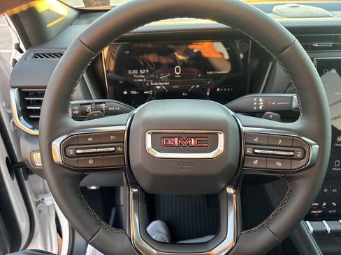 New 2026 GMC Terrain AT4 w/ LPO, Floor Liner Package image 17