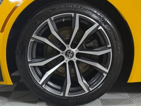 Used 2021 Toyota Supra w/ Safety & Technology Package image 9