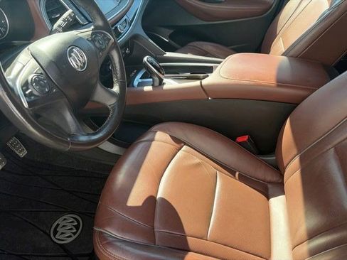 Used 2018 Buick Enclave Avenir w/ Avenir Technology Package AWD/4WD image 11