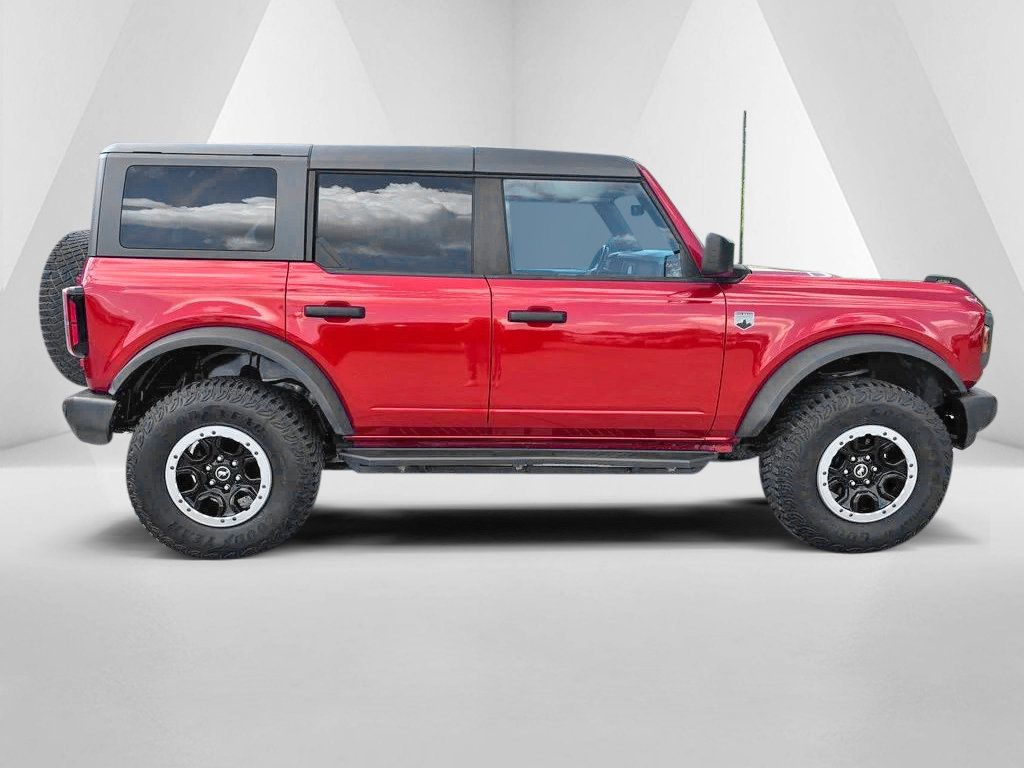 Used 2022 Ford Bronco Big Bend w/ Sasquatch Package AWD/4WD image 9