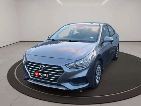 Used 2020 Hyundai Accent SE FWD image 3