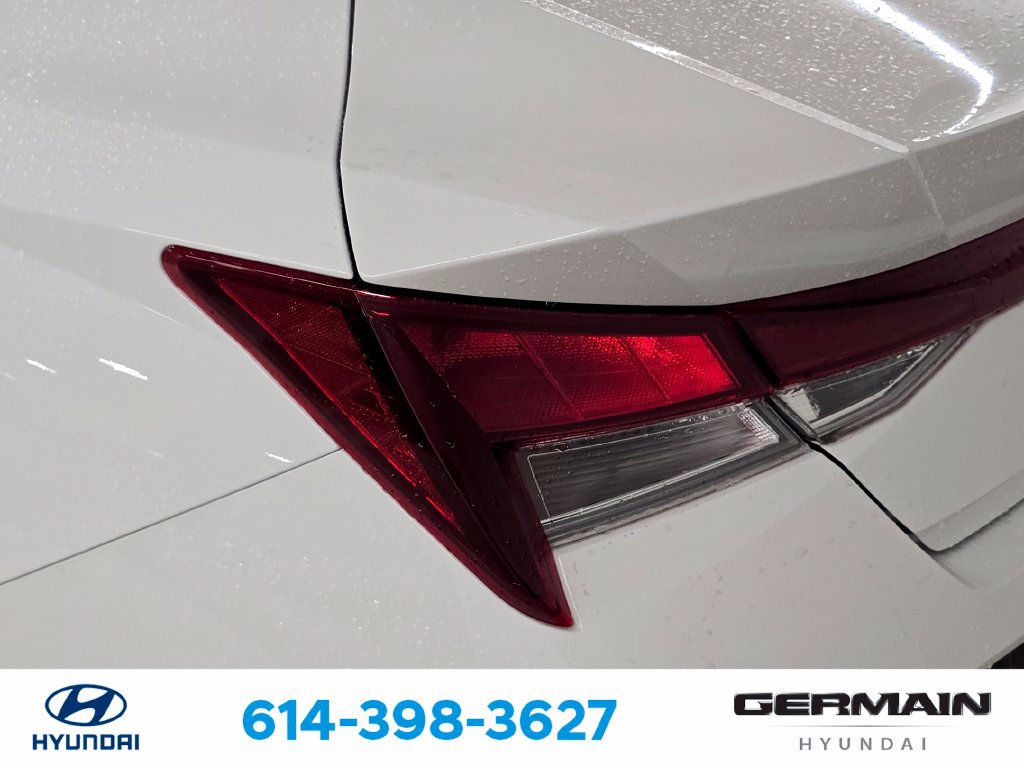 Certified 2026 Hyundai Elantra SE FWD image 16