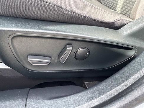 Used 2022 Ford Escape SE w/ Convenience Package image 13