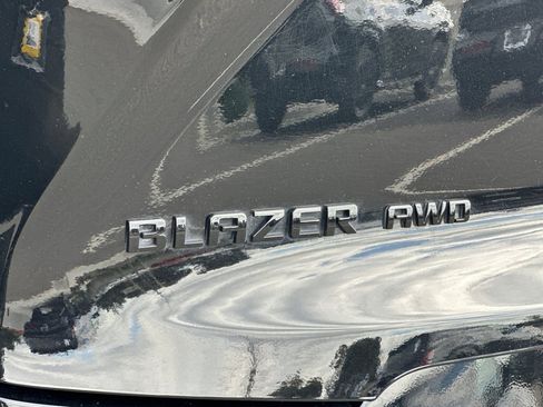 Used 2025 Chevrolet Blazer RS image 54