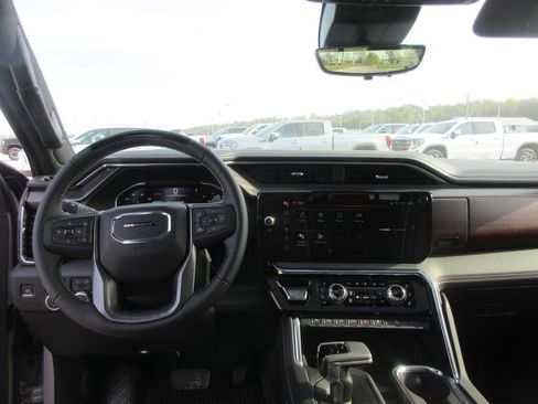 New 2026 GMC Sierra 1500 Denali Ultimate image 17