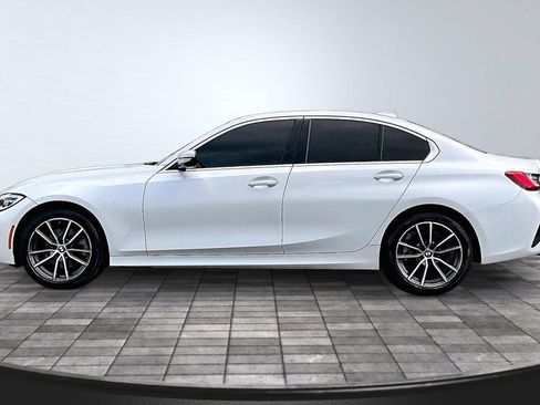 Used 2019 BMW 330i xDrive Sedan w/ Convenience Package AWD/4WD image 4