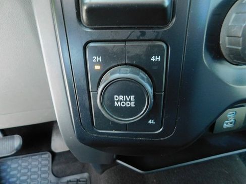 Used 2023 Ford F150 XLT image 28