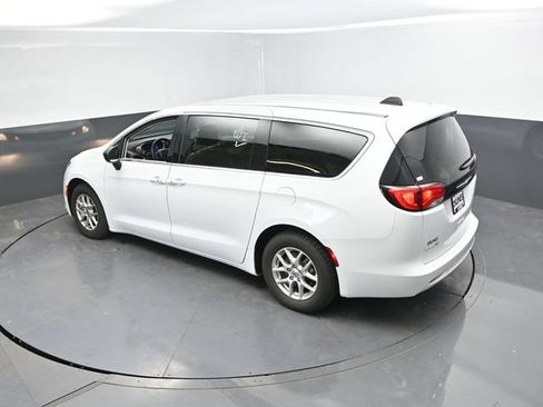Used 2024 Chrysler Voyager LX FWD image 41