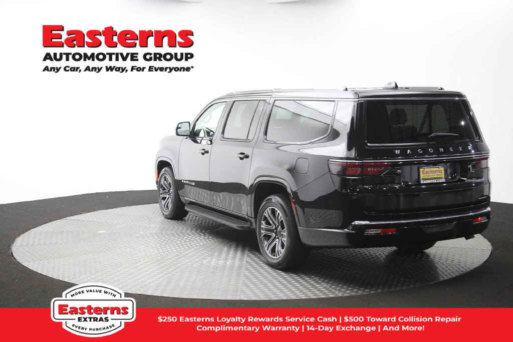 Used 2024 Jeep Wagoneer L Series II w/ Flexible Seating Group AWD/4WD image 70