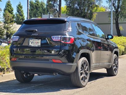 New 2026 Jeep Compass Latitude