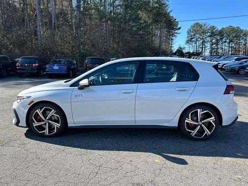 New 2026 Volkswagen GTI SE image 4