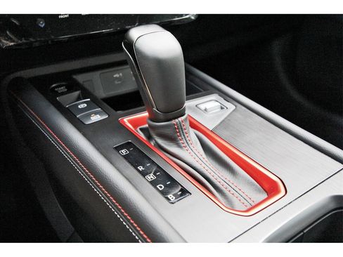 New 2025 Nissan Kicks SR w/ Illumination Package image 19