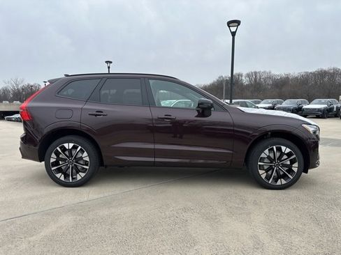 New 2026 Volvo XC60 B5 Plus w/ Climate Package image 8