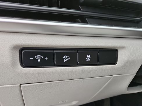 Used 2023 Kia Telluride S FWD image 23