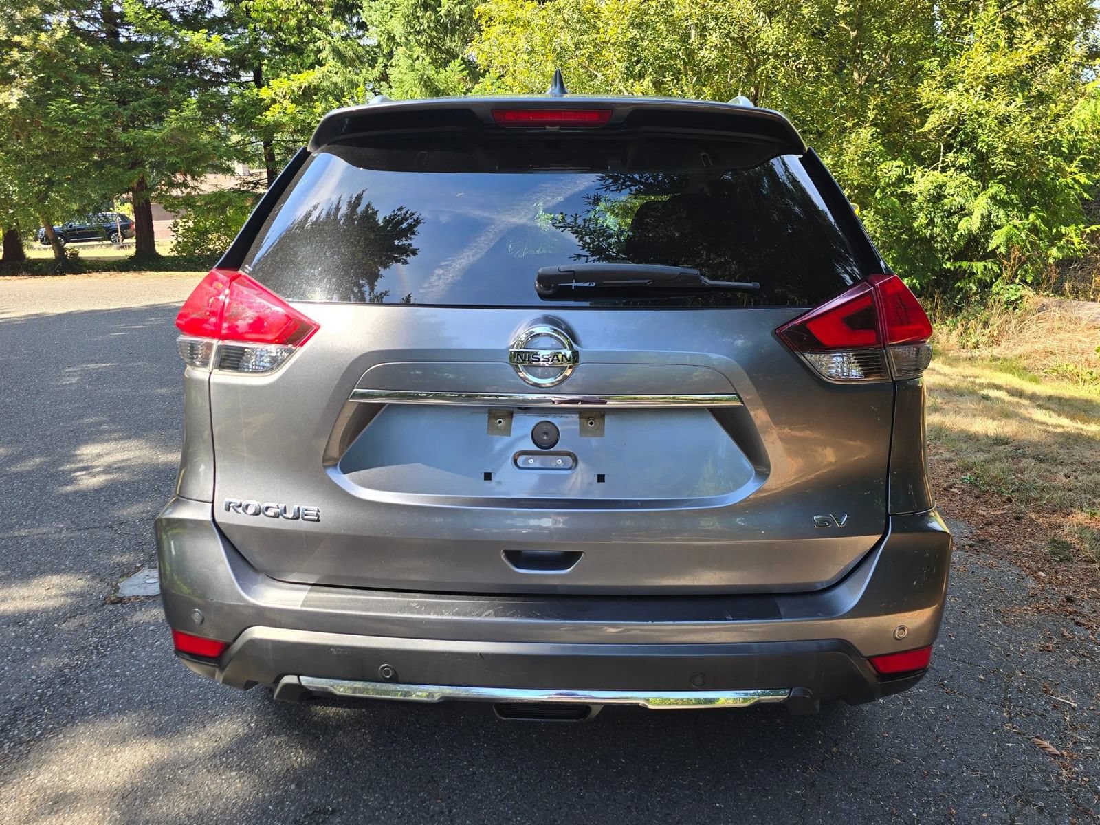 Used 2019 Nissan Rogue SV FWD image 4