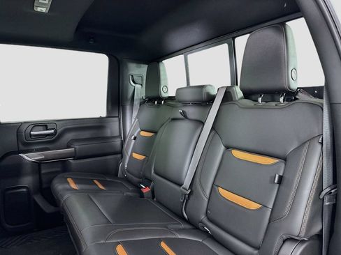 Certified 2020 GMC Sierra 2500 AT4 w/ AT4 Premium Package AWD/4WD image 30