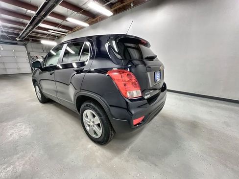 Used 2021 Chevrolet Trax LS w/ Tint and Cruise Package AWD/4WD image 6
