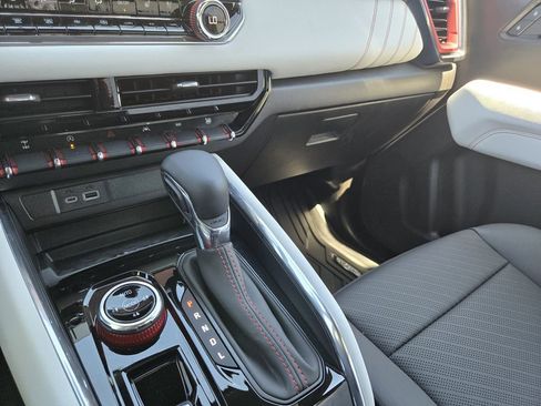 New 2026 GMC Canyon AT4X AWD/4WD image 13