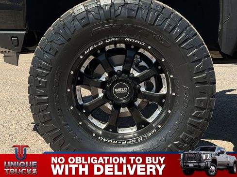 Used 2023 GMC Sierra 3500 Denali w/ Denali Black Diamond Edition image 12