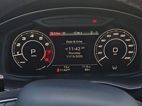 New 2026 Audi RS Q8 performance image 17