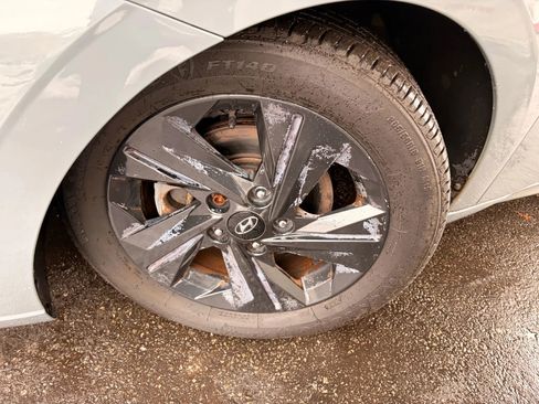 Used 2022 Hyundai Elantra SEL image 47