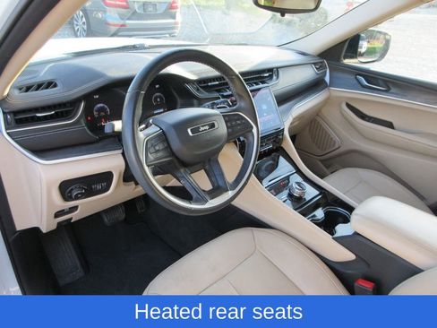 Used 2022 Jeep Grand Cherokee L Limited w/ Black Appearance Package image 8