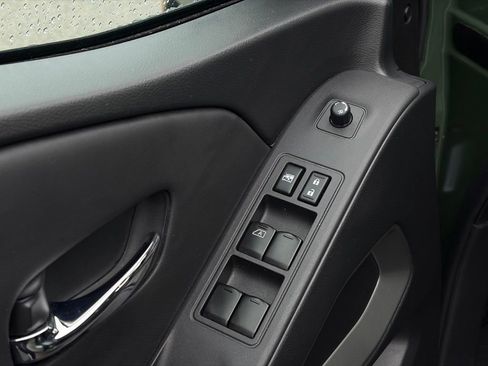 Certified 2024 Nissan Frontier SL w/ Technology Package image 13