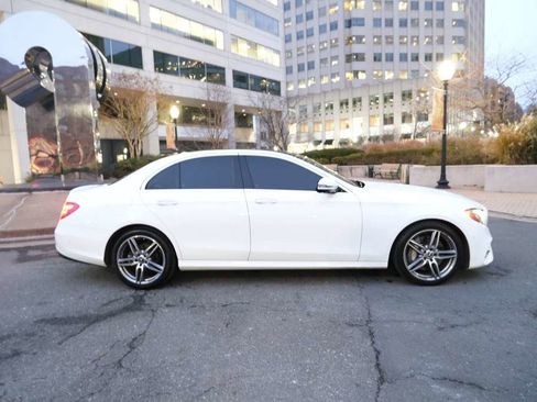 Used 2019 Mercedes-Benz E 300 4MATIC w/ Premium 1 Package image 13