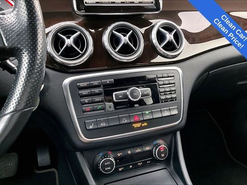 Used 2015 Mercedes-Benz GLA 250 4MATIC image 8