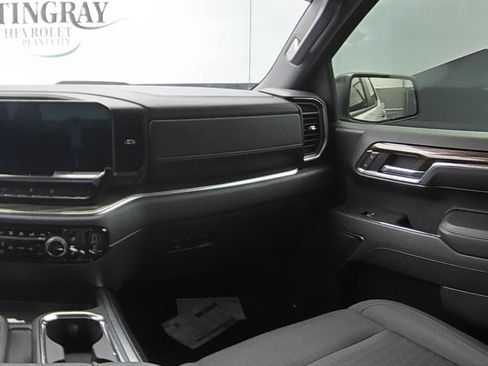 Used 2022 Chevrolet Silverado 1500 LT Trail Boss w/ LPO, Dark Essentials Package AWD/4WD image 15