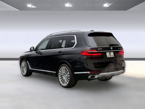New 2026 BMW X7 xDrive40i image 3