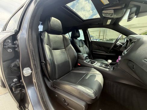 Used 2016 Dodge Charger R/T RWD image 8