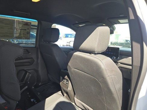 Used 2024 Chevrolet Colorado W/T w/ WT Convenience Package image 9