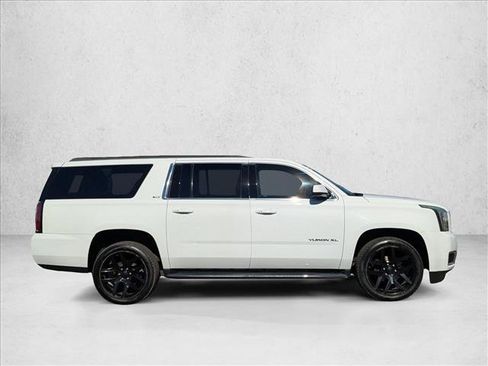 Used 2019 GMC Yukon XL SLT image 4