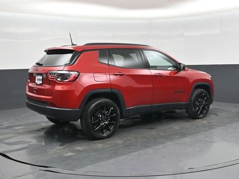 New 2026 Jeep Compass Latitude AWD/4WD image 4