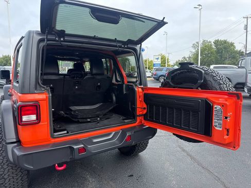 Used 2019 Jeep Wrangler Unlimited Rubicon AWD/4WD image 11