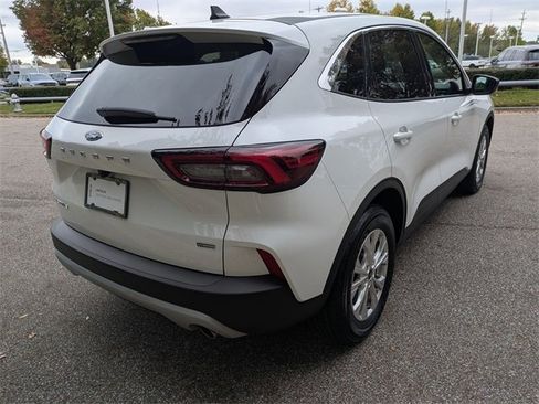 Used 2023 Ford Escape Active image 6