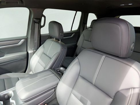 New 2026 GMC Acadia Elevation w/ Black Edition image 10