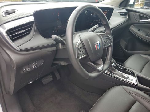 Used 2024 Buick Encore GX Sport Touring image 14