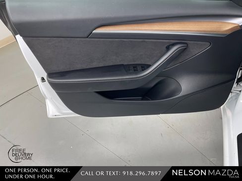 Used 2023 Tesla Model 3 Standard Range image 19
