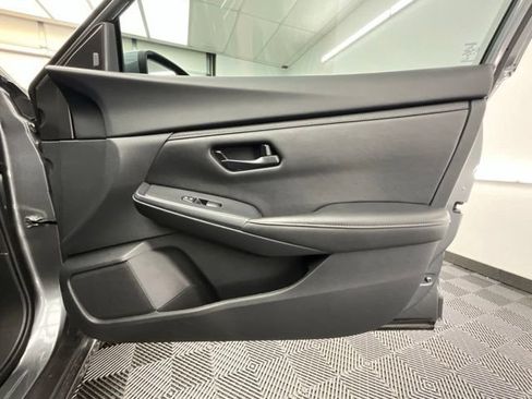 Used 2025 Nissan Sentra S FWD image 12